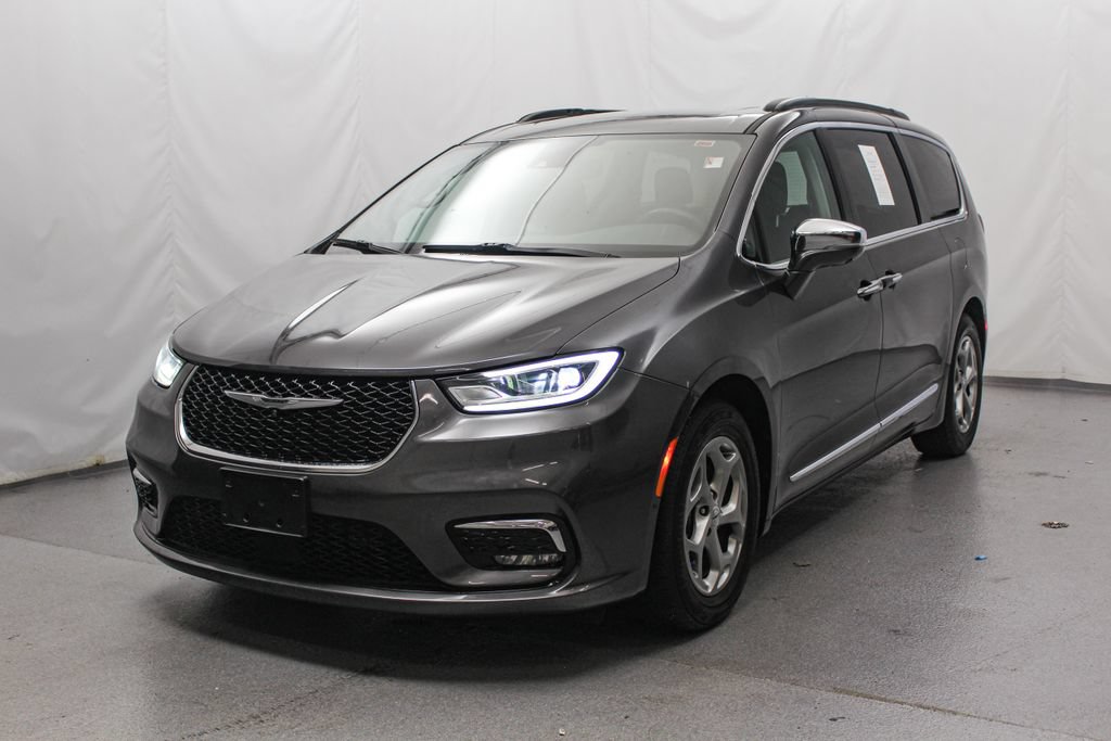 Used 2022 Chrysler Pacifica Limited FWD image 5