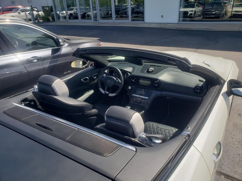 Used 2016 Mercedes-Benz SL 63 AMG image 33