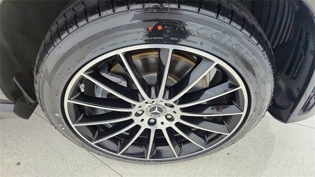 Used 2023 Mercedes-Benz GLE 450 4MATIC w/ AMG Line Exterior image 59