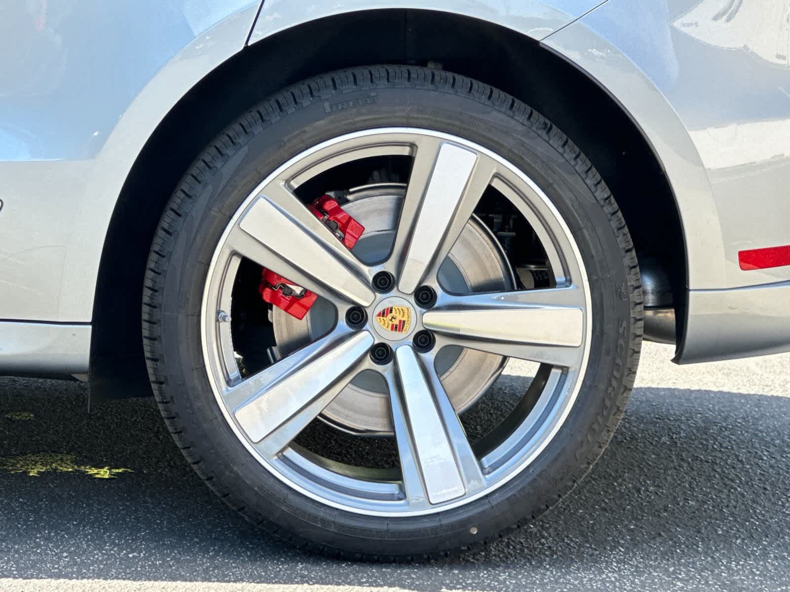 New 2026 Porsche Macan GTS AWD/4WD image 31