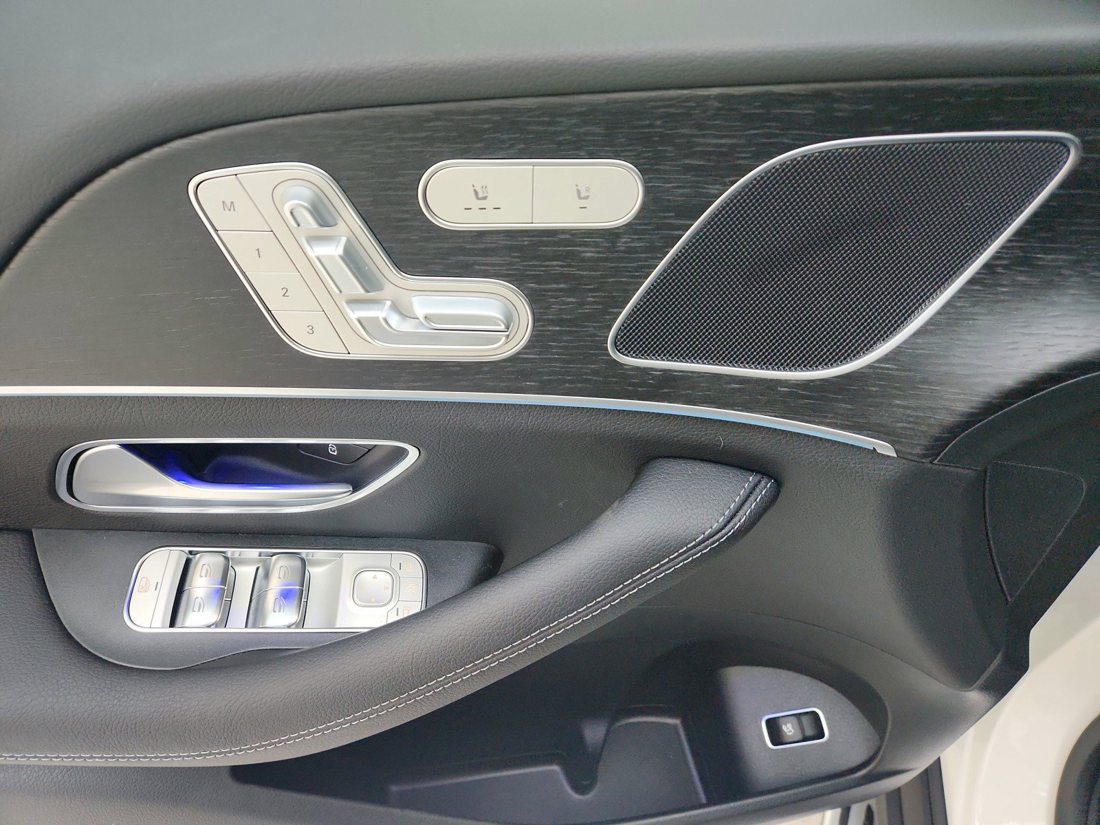 Certified 2025 Mercedes-Benz GLE 350 4MATIC image 20