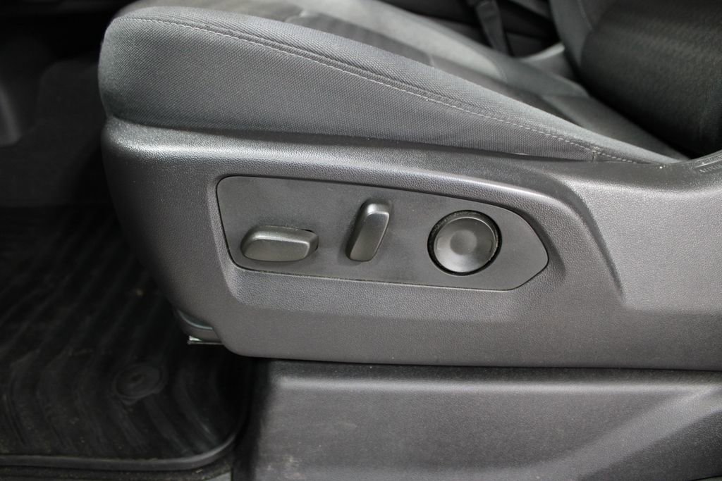 Used 2024 Chevrolet Silverado 1500 Custom image 27