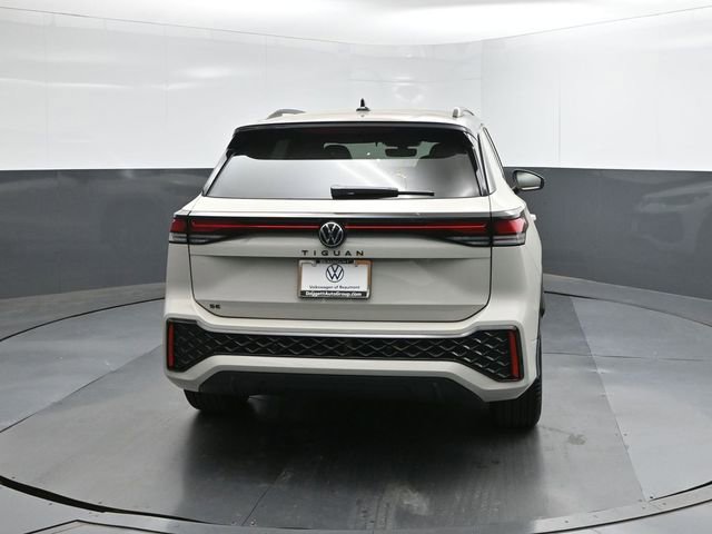 New 2026 Volkswagen Tiguan SE R-Line image 4