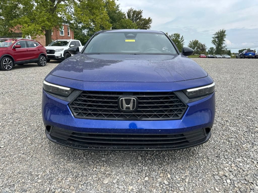 Used 2024 Honda Accord Sport image 2