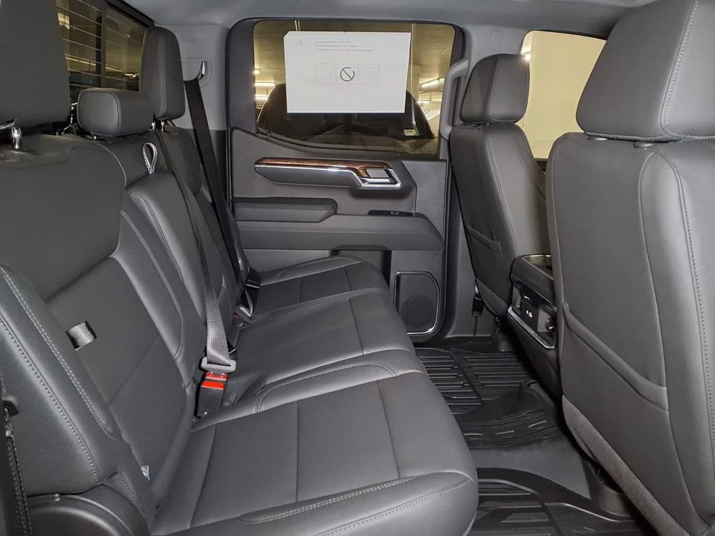 New 2026 GMC Sierra 1500 Elevation w/ Elevation Premium Package AWD/4WD image 7