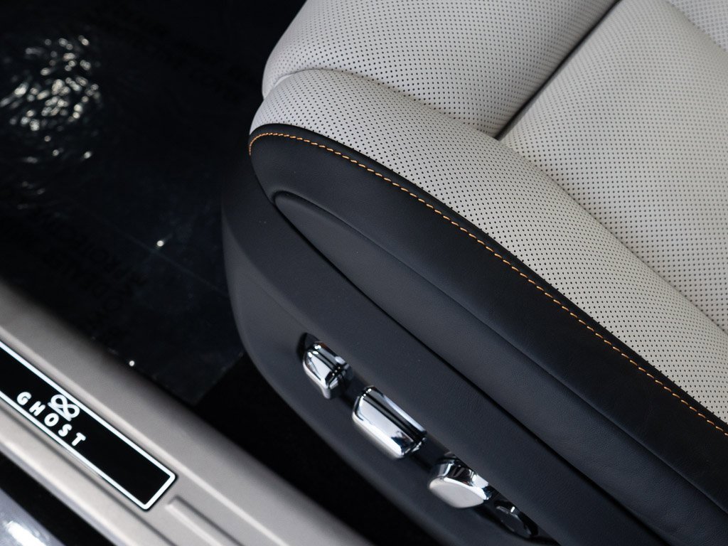 Certified 2025 Rolls-Royce Ghost Black Badge image 14