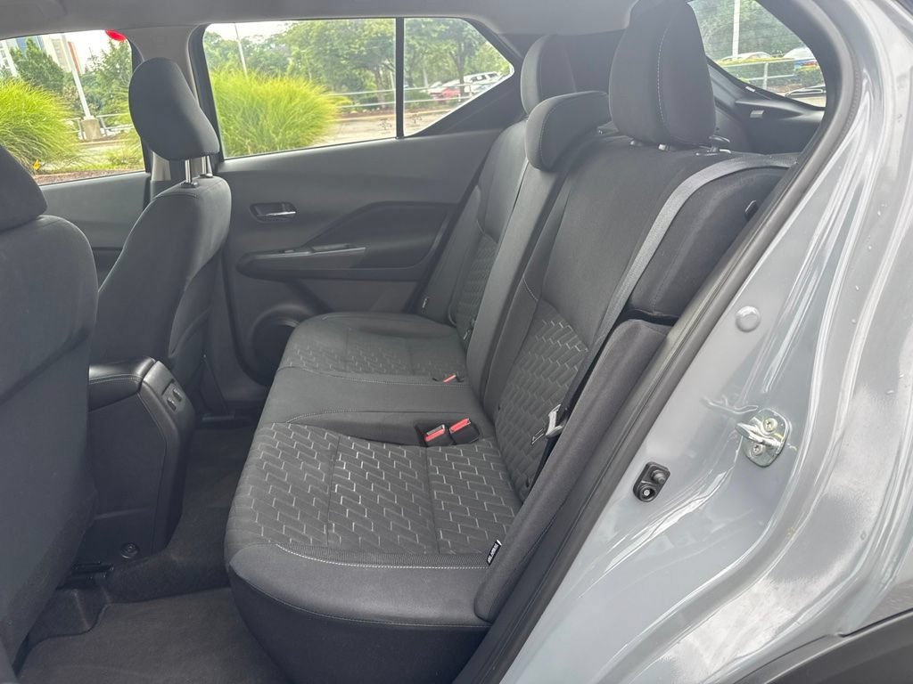 Certified 2023 Nissan Kicks SV FWD image 8