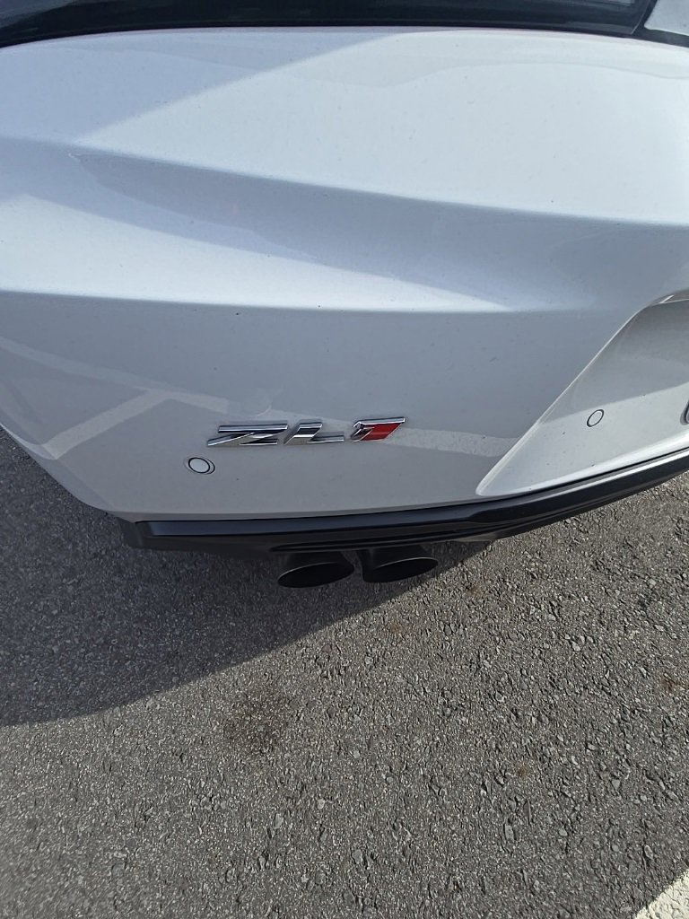 Used 2018 Chevrolet Camaro ZL1 image 10