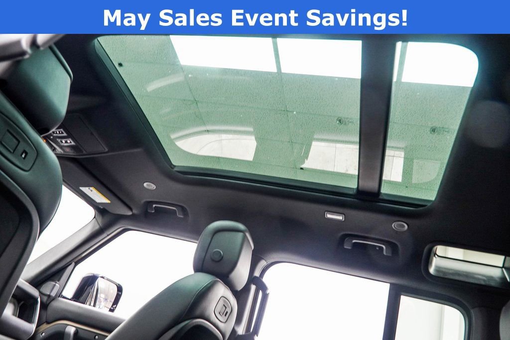 Used 2022 Land Rover Defender 110 XS Edition AWD/4WD image 40