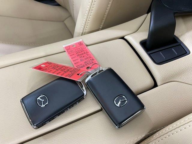 Used 2025 MAZDA MX-5 Miata Grand Touring w/ Weather Package image 61