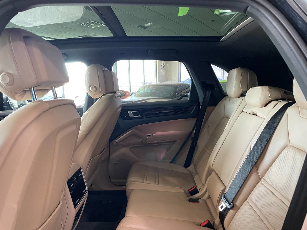 Used 2019 Porsche Cayenne image 20