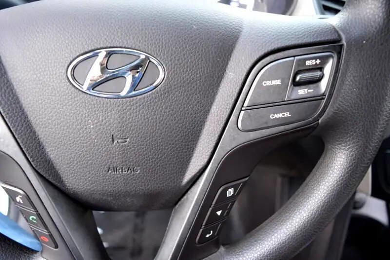 Used 2017 Hyundai Santa Fe Sport image 18