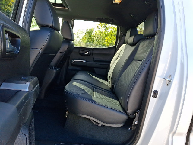 Used 2022 Toyota Tacoma Limited AWD/4WD image 13