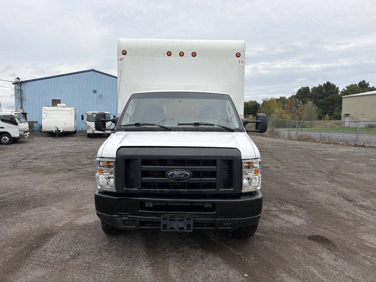 Used 2018 Ford E-350 and Econoline 350 Super Duty RWD image 6