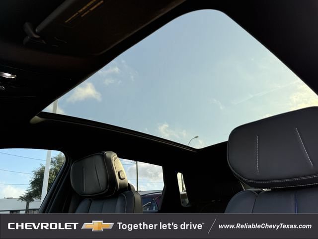 Used 2024 Cadillac Lyriq Luxury RWD image 31