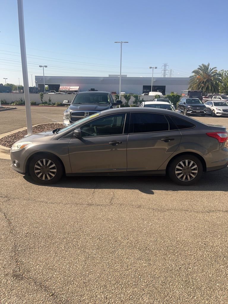 Used 2012 Ford Focus S FWD image 3