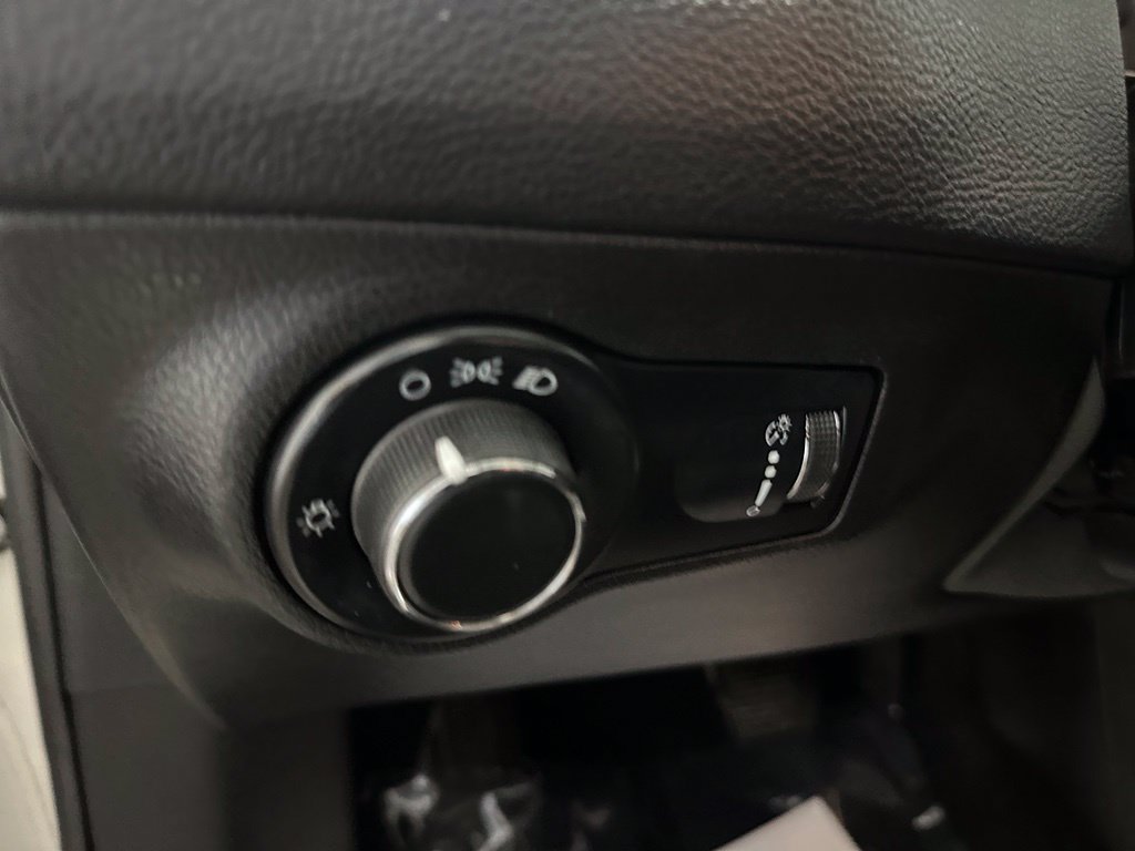 Used 2021 Jeep Compass Sport AWD/4WD image 13