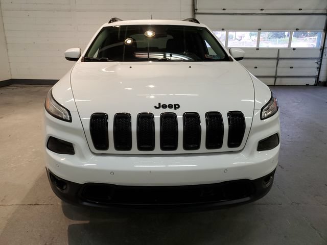 Used 2018 Jeep Cherokee Limited w/ Technology Group AWD/4WD image 9