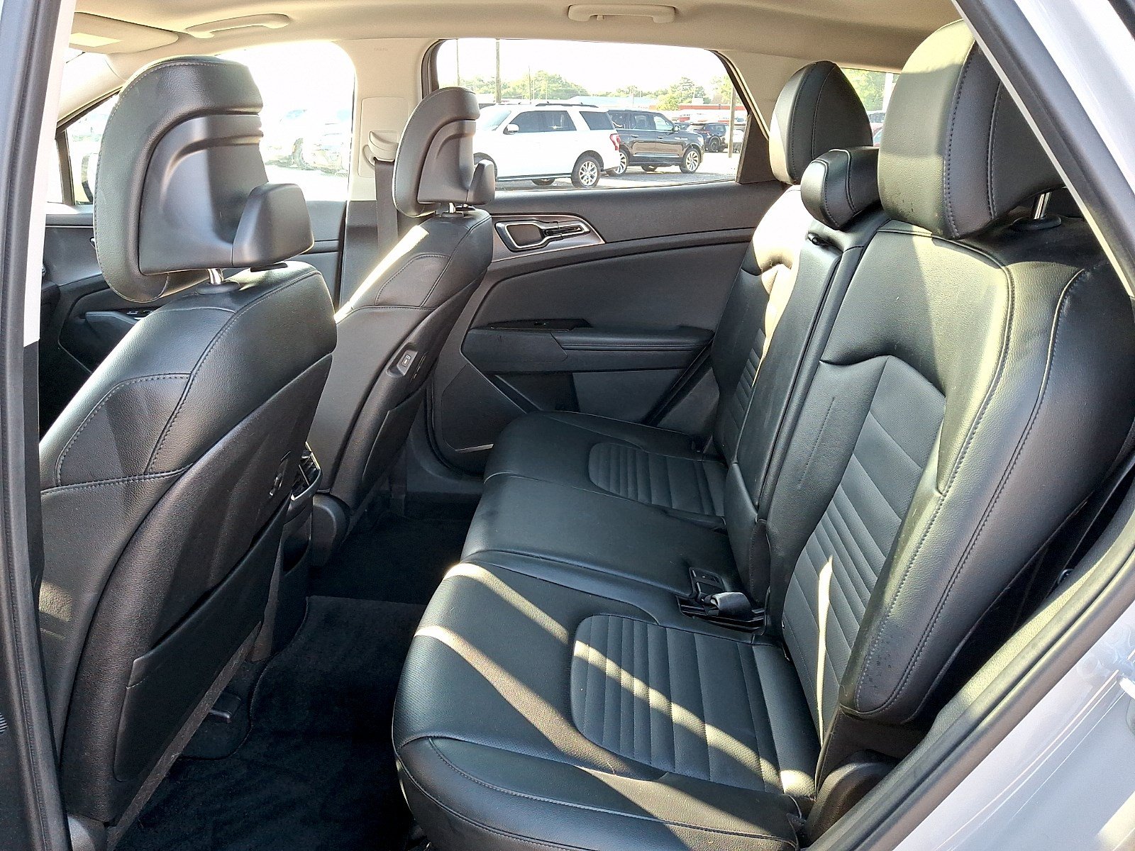Used 2023 Kia Sportage SX FWD image 9