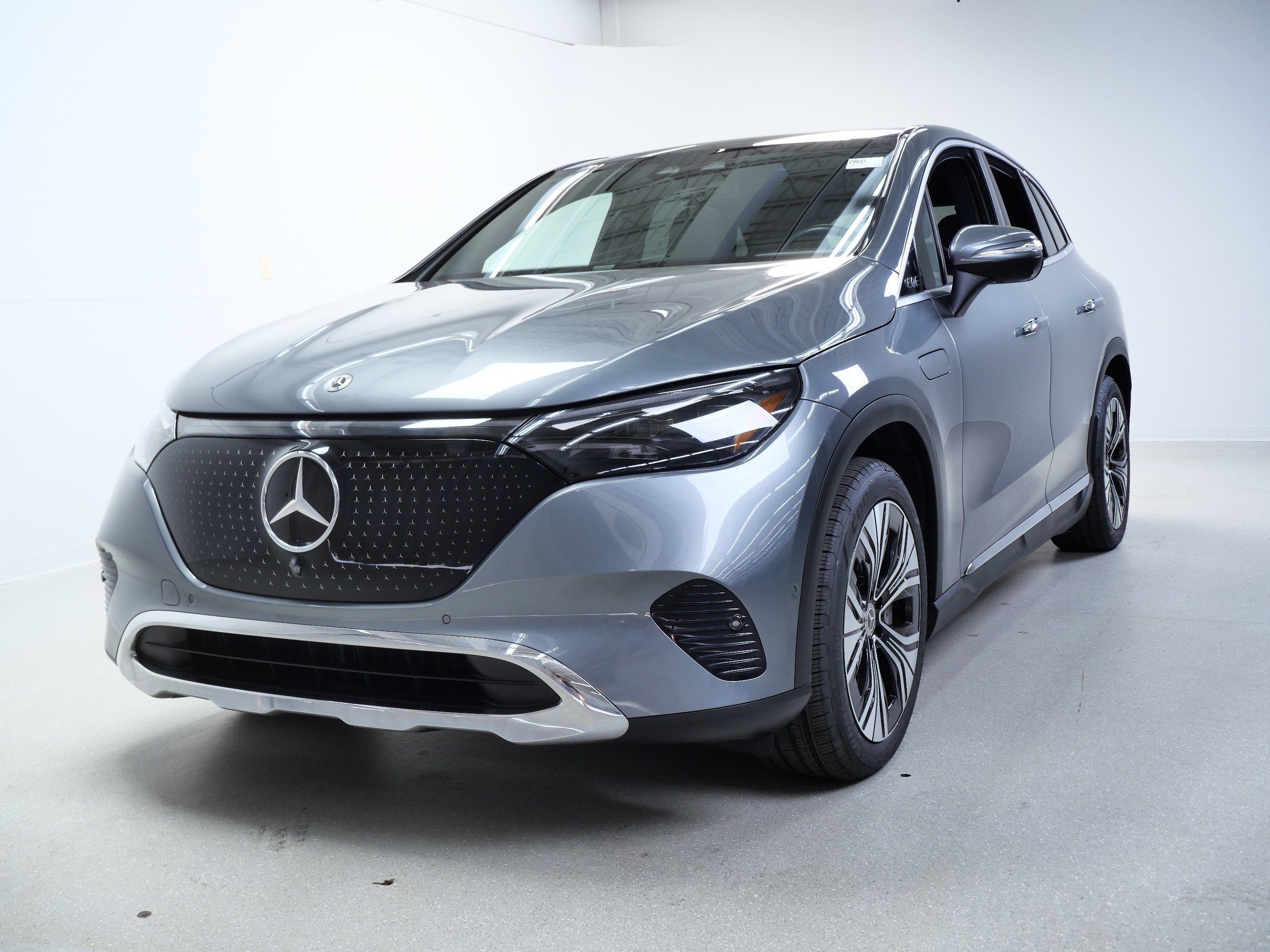 Certified 2023 Mercedes-Benz EQE 350+ 4MATIC SUV image 12
