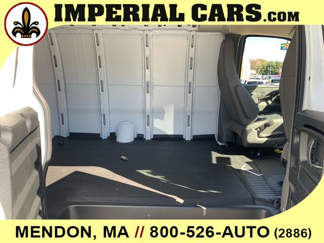 New 2025 Chevrolet Express 2500 Extended image 14