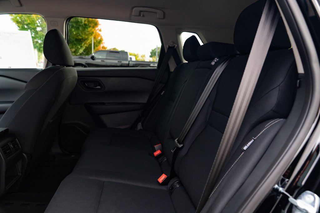 New 2026 Nissan Rogue S image 19