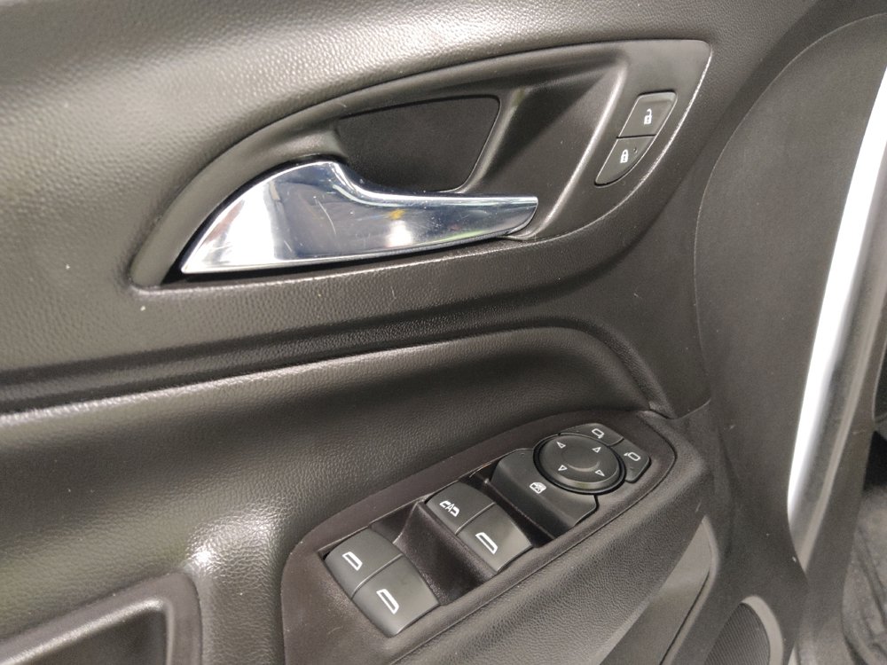 Used 2019 Chevrolet Equinox LT FWD image 27