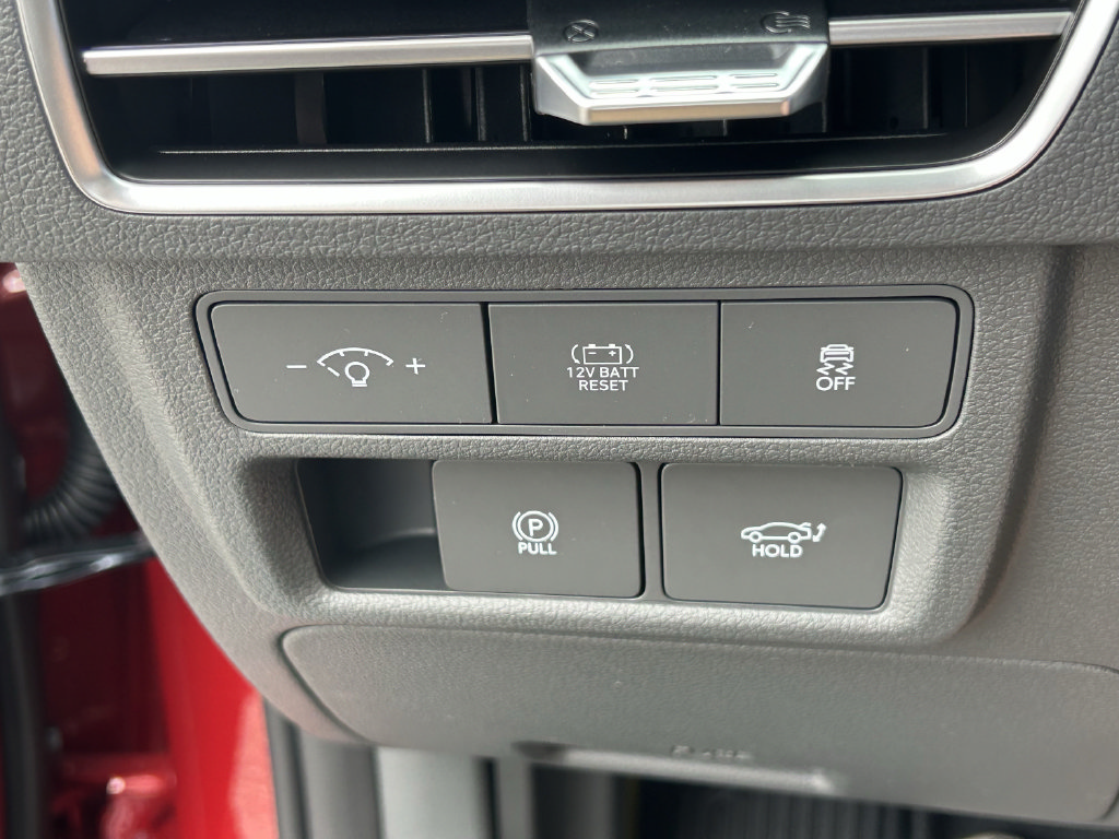 New 2026 Hyundai Sonata Limited FWD image 31