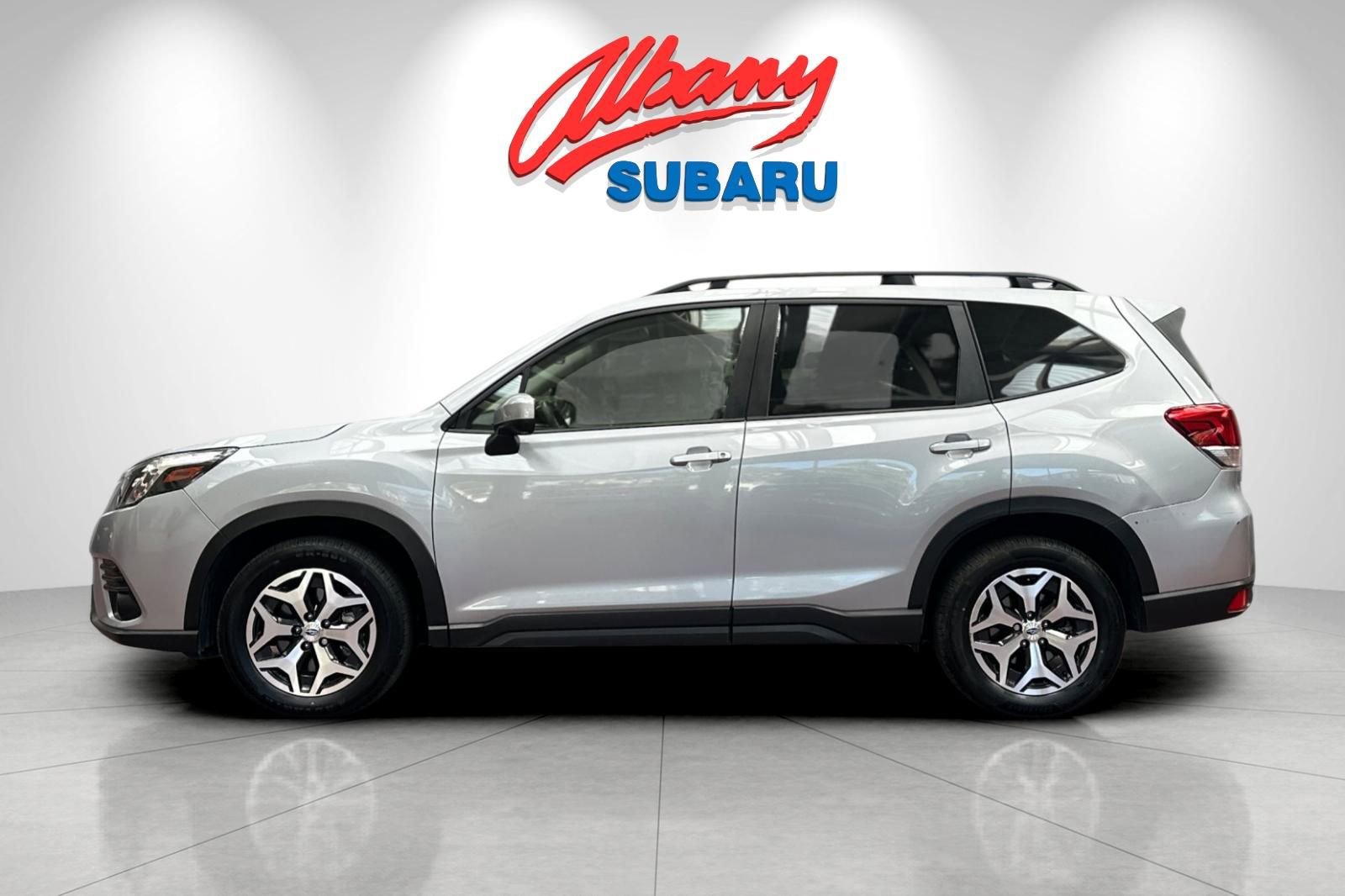 Used 2022 Subaru Forester Premium AWD/4WD image 8