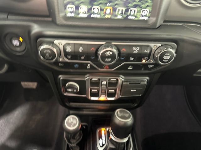 Used 2023 Jeep Wrangler Unlimited w/ Cold Weather Group image 23