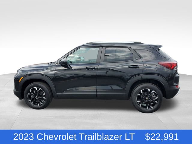 Certified 2023 Chevrolet TrailBlazer LT image 2