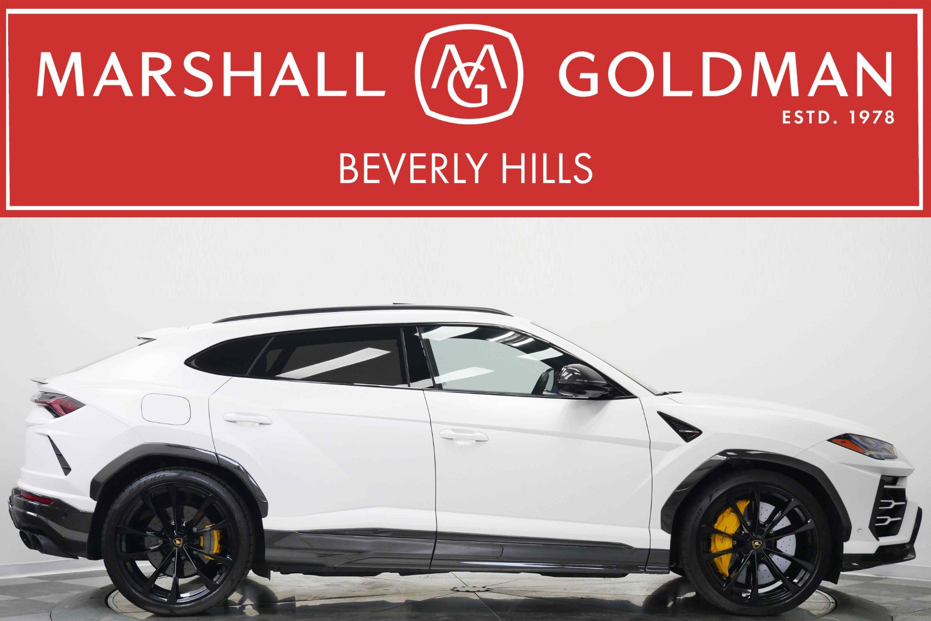 Used 2021 Lamborghini Urus AWD/4WD image 1