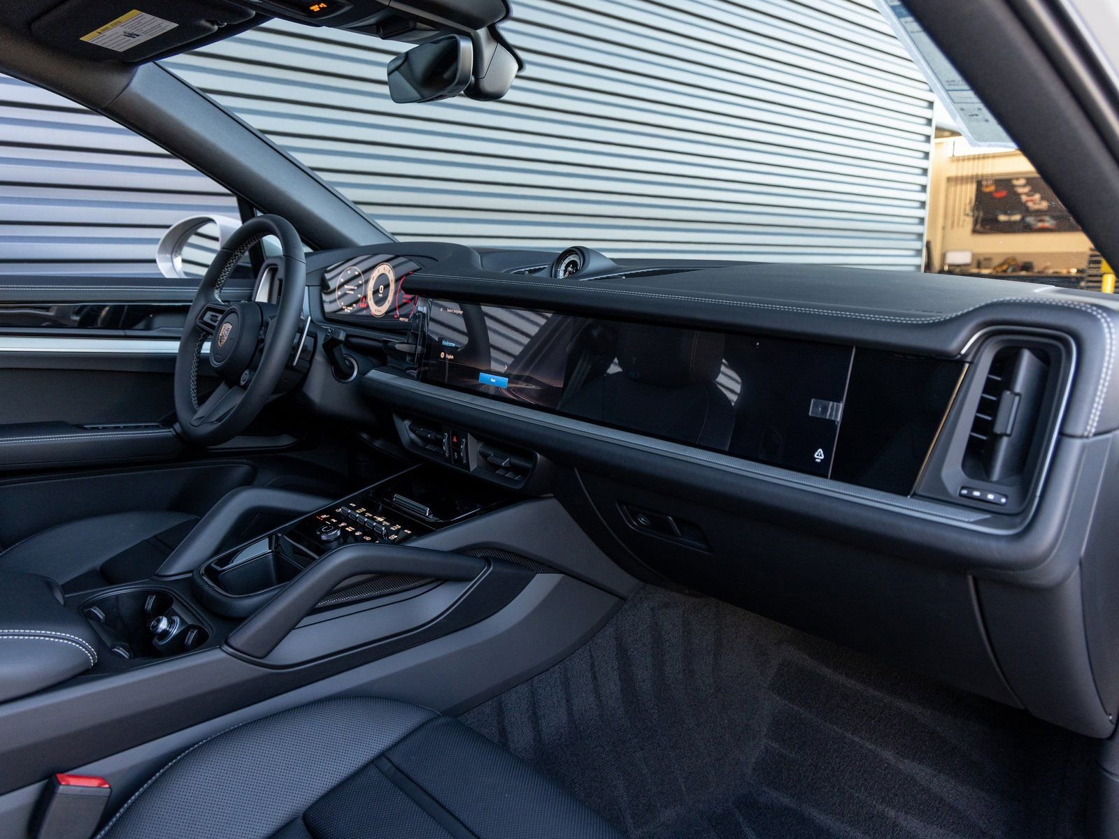 New 2026 Porsche Cayenne Coupe image 35