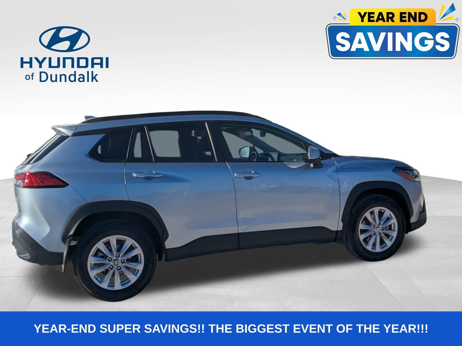 Used 2024 Toyota Corolla Cross LE image 6