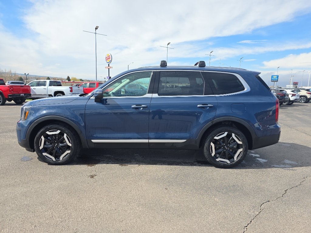 Used 2025 Kia Telluride S image 31
