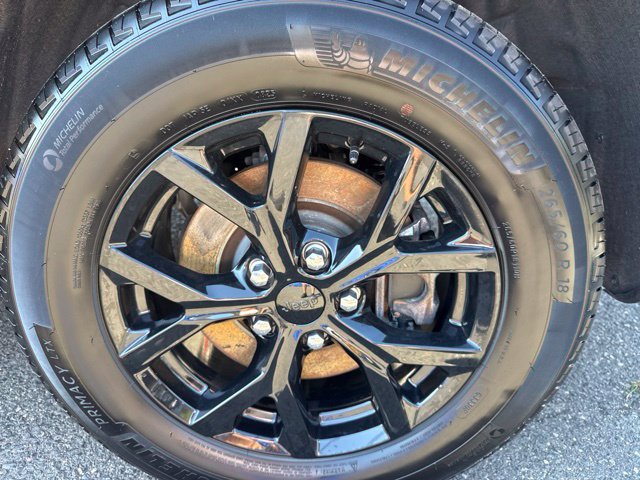 Used 2025 Jeep Grand Cherokee L Altitude AWD/4WD image 10