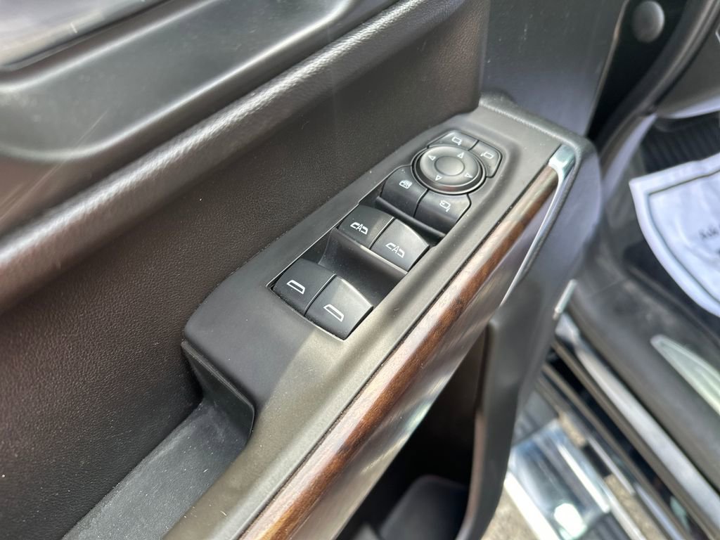 Used 2021 GMC Sierra 1500 SLT w/ SLT Premium Plus Package AWD/4WD image 11