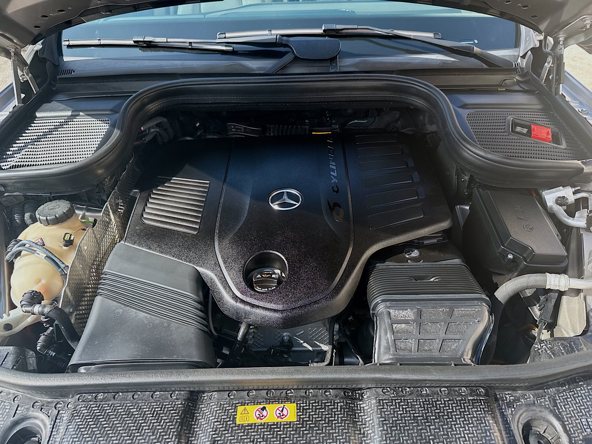 Used 2021 Mercedes-Benz GLS 450 4MATIC image 33
