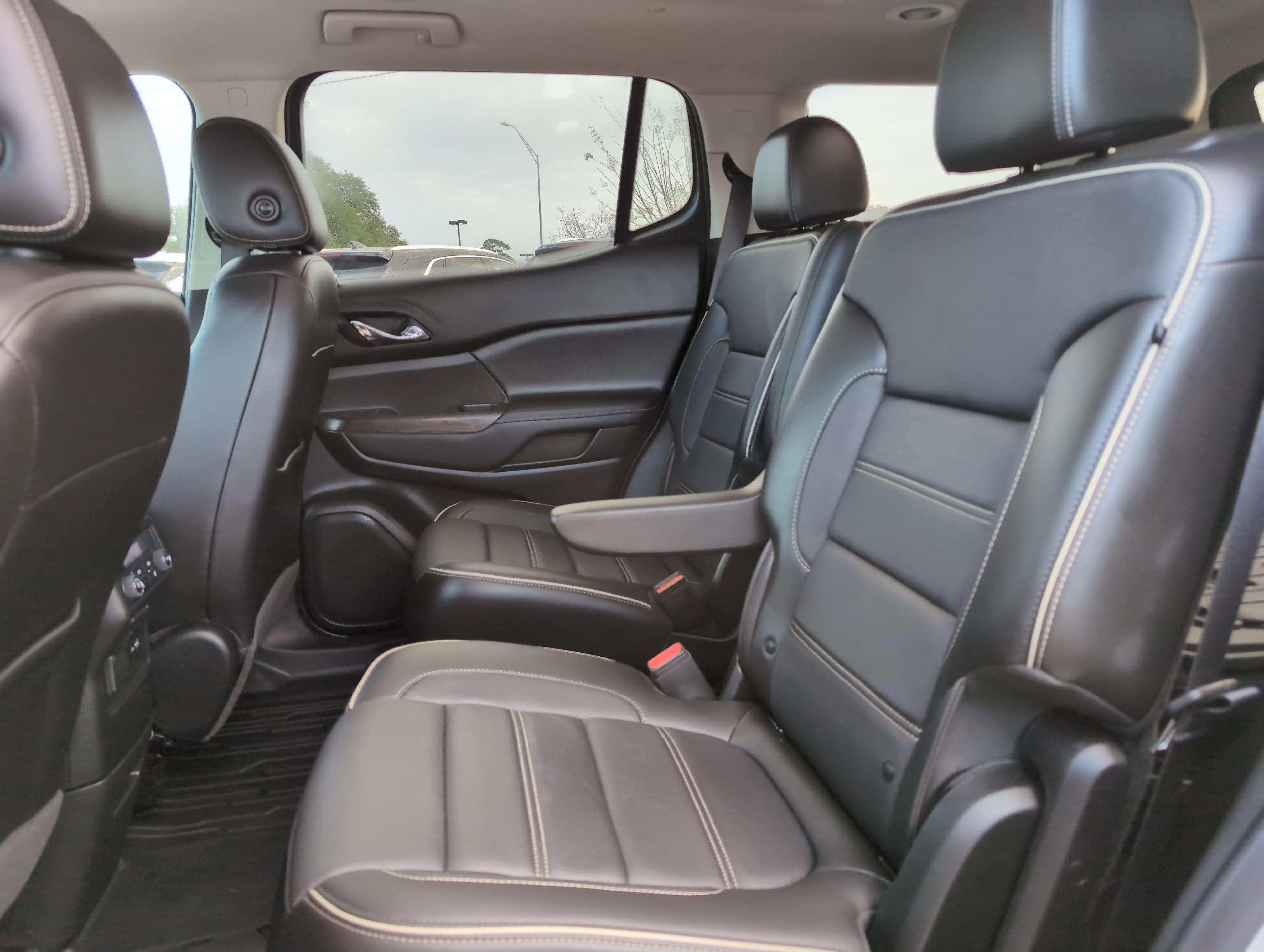 Used 2020 GMC Acadia Denali w/ LPO, Floor Liner Package image 29