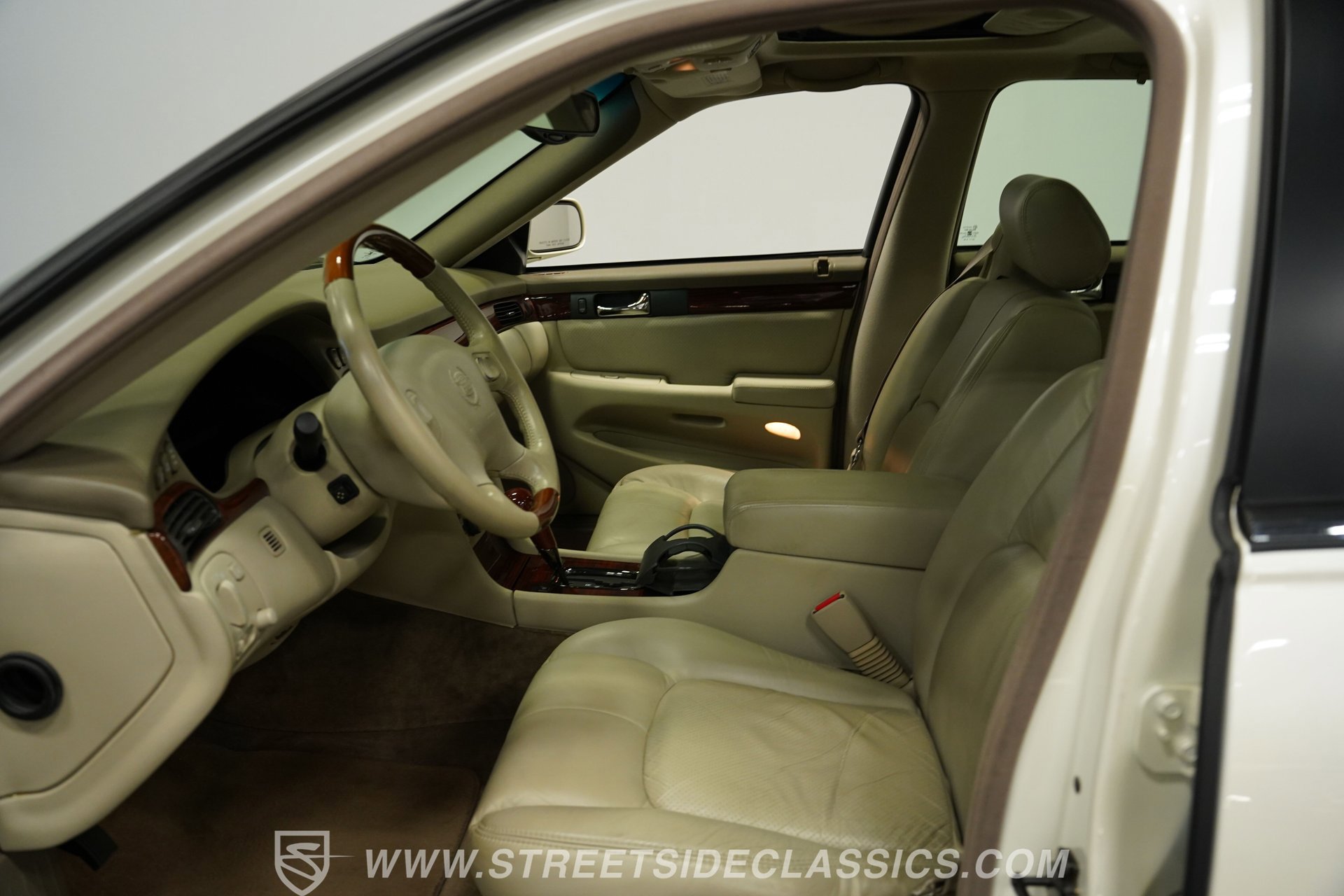 Used 1998 Cadillac Seville STS w/ Heated Seats Pkg image 36