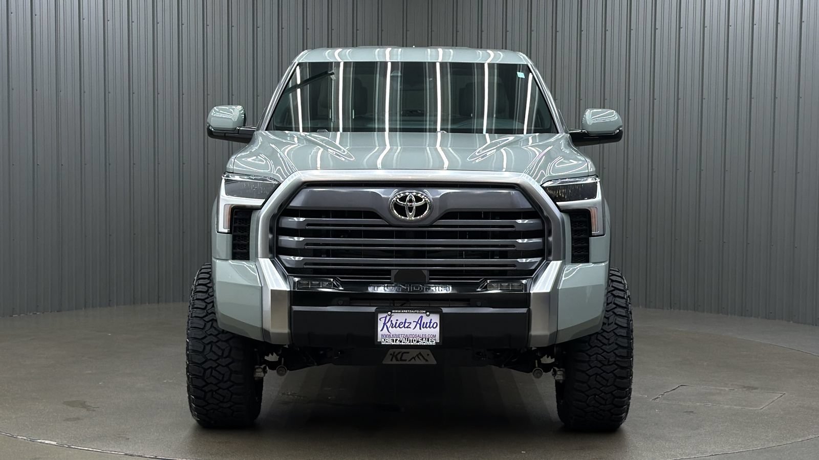 Used 2026 Toyota Tundra Limited AWD/4WD image 8
