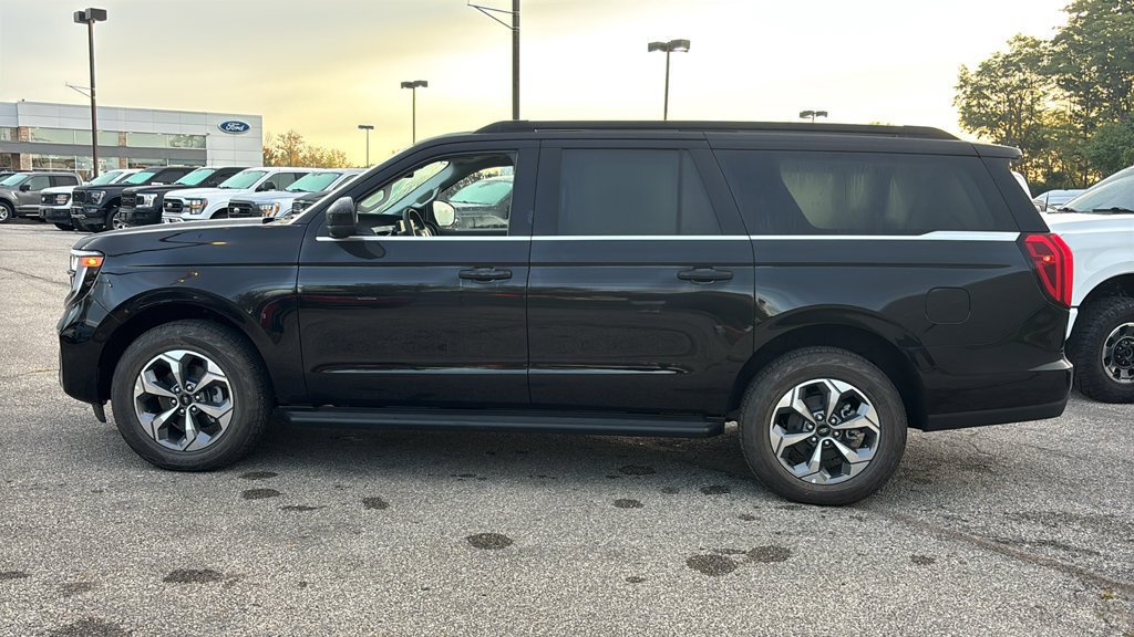 New 2027 Ford Expedition Max Active AWD/4WD image 4