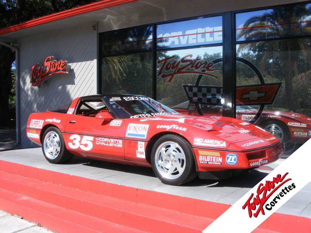 Used 1990 Chevrolet Corvette Coupe image 2