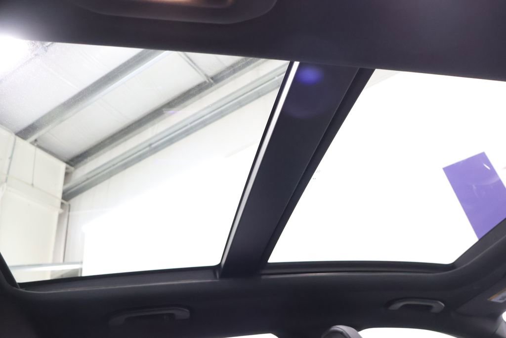 Certified 2025 Mercedes-Benz GLC 300 4MATIC image 25