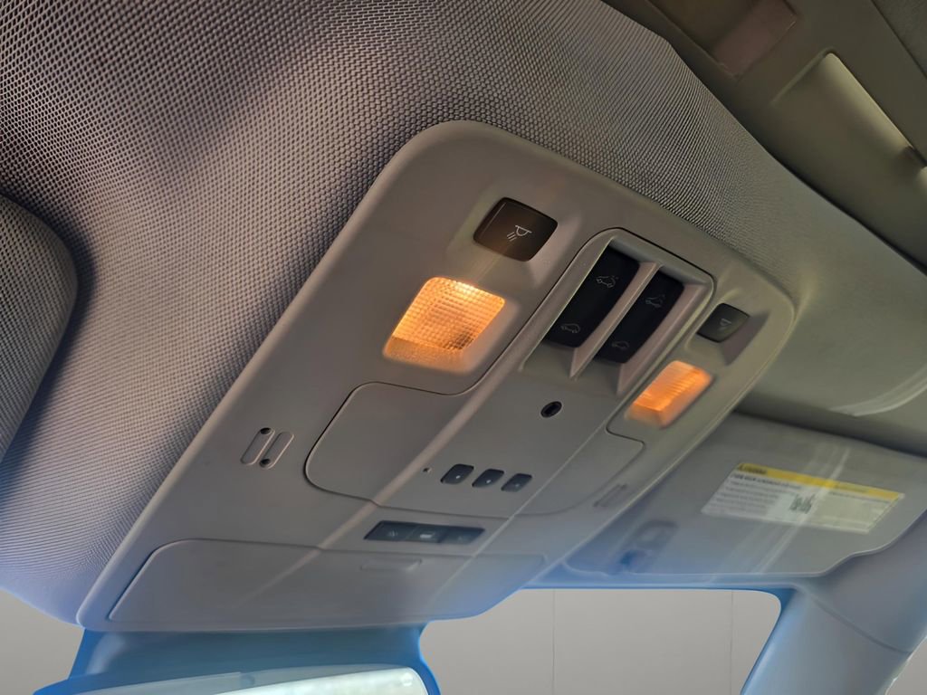 Used 2013 Chevrolet Malibu LT FWD image 16