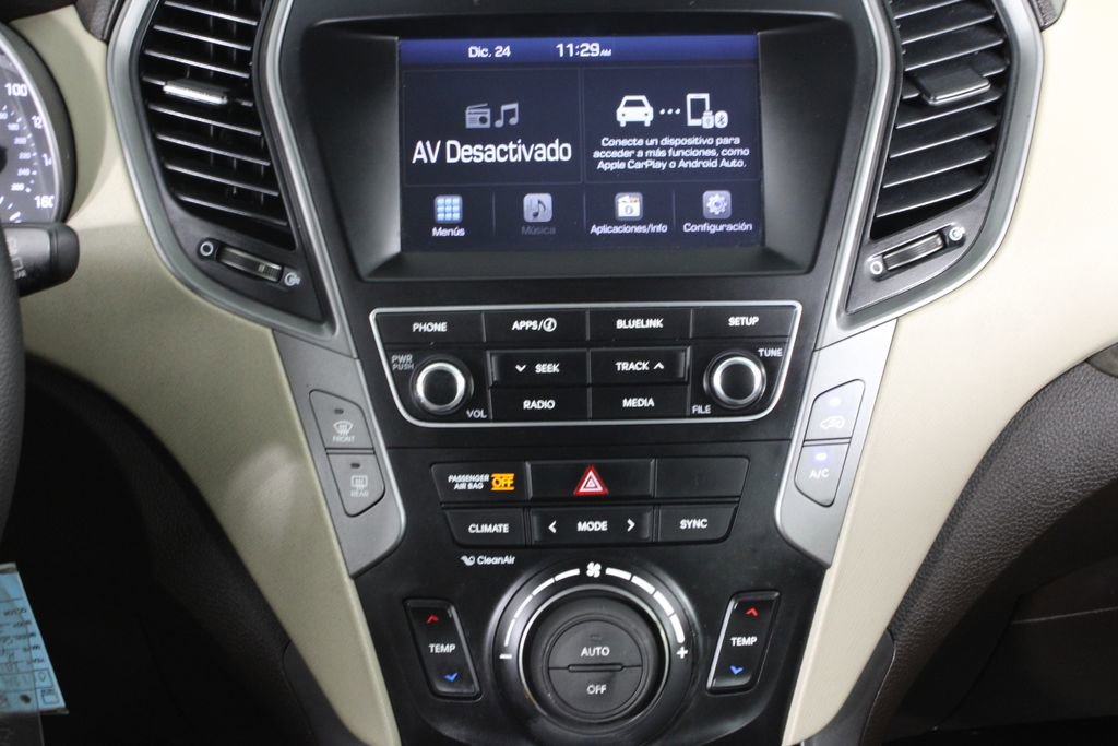 Used 2017 Hyundai Santa Fe Sport image 19