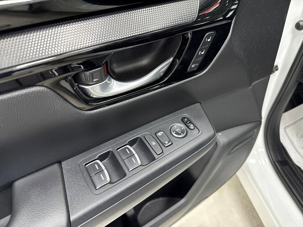 Used 2023 Honda CR-V EX-L image 18