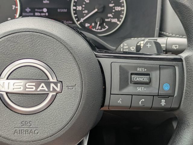 Used 2023 Nissan Rogue SV FWD image 19