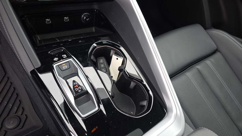 Used 2025 Audi Q5 Prestige image 28