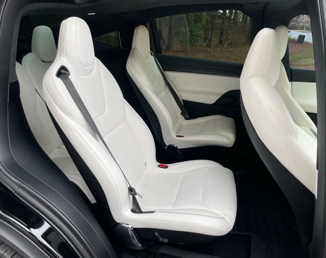 Used 2022 Tesla Model X Plaid image 24